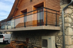 garde-corps-verre-aluminium-corbelin