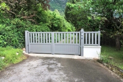 portail-battant-motorise-ral-7040-aiguebelette