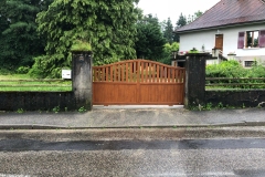 portail-battant-teinte-chene-dore-rochefort