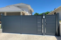 portail-aluminium-battant-gris-anthracite-marcieux