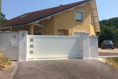 portail-coulissant-aluminium-blanc-gerbaix