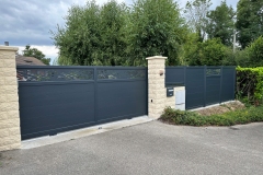 portail-gris-anthracite-coulissant-decoupe-laser-voiron