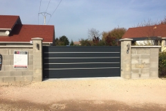 portail-gris-anthracite-motorise-aluminium-cessieu