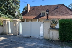 portail-ral-9010-battant-motorise-belley