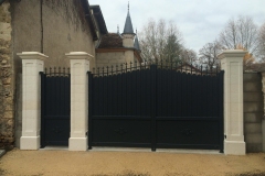 portail-plein-noir-battant-bregnier-cordon
